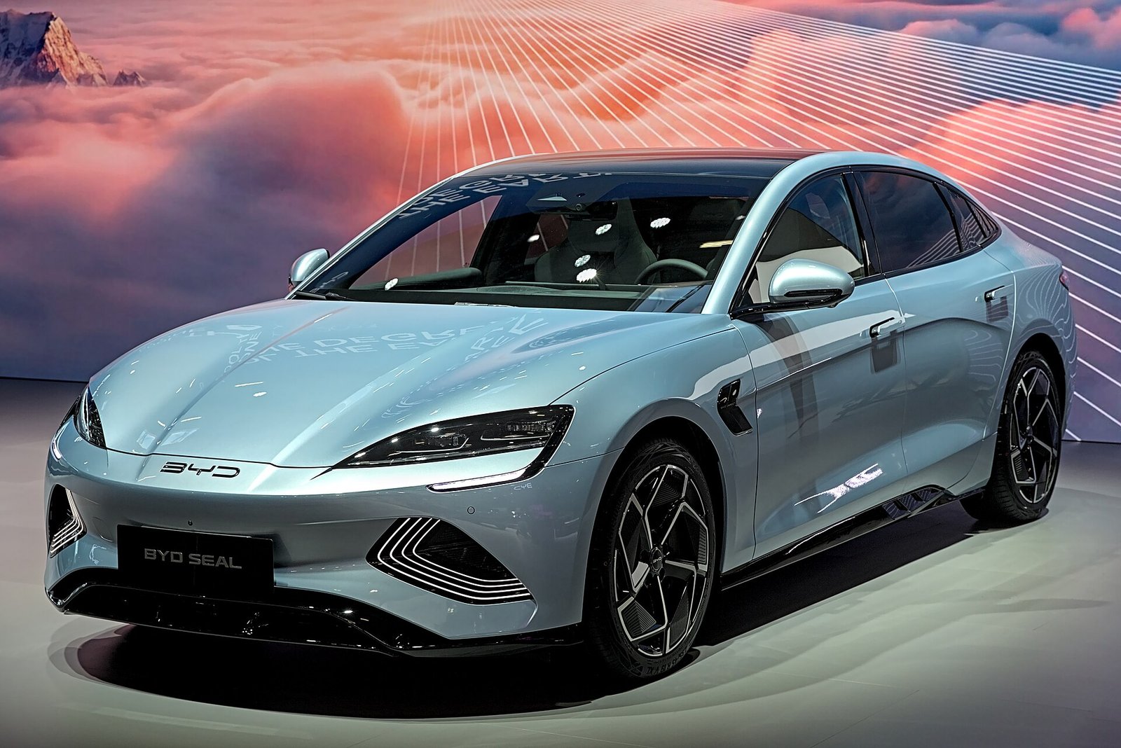 eletricos-2026-byd-seal Carros Elétricos em 2026: Marcas, Autonomia, Preços e Porque Compensam Mais do que um Carro a Combustão