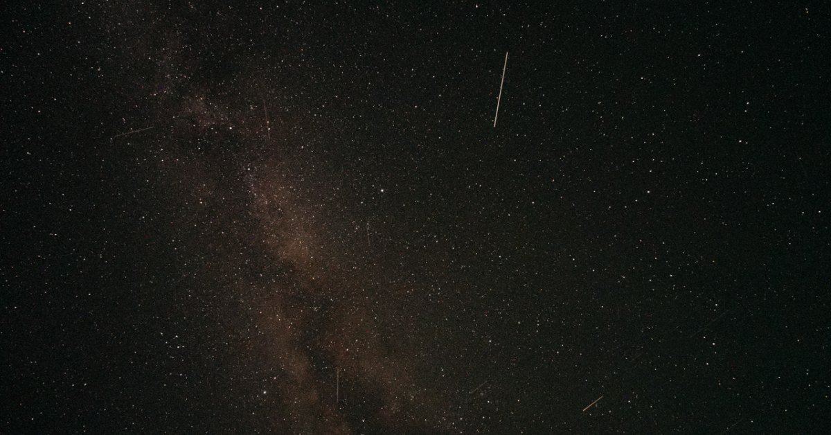 p1626-r1624 Chuva de meteoros em novembro de 2026: Leónidas e Táuridas, datas e como observar